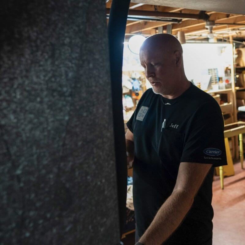 D&M diagnosing a broken furnace